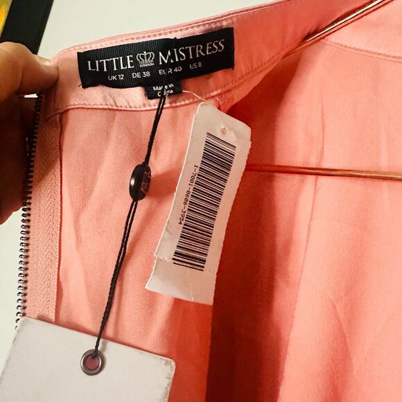 NWT LITTLE MISTRESS Women's Pink Satin Ruffle Long Sleeve Zip Back Top Size US 8 - Picture 5 of 9